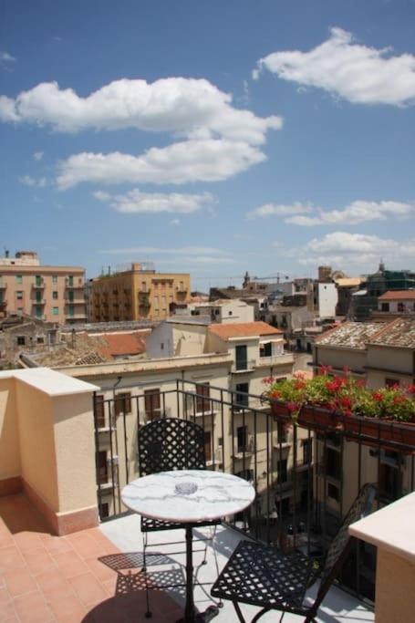 A Terrace In The Heart Of Palermo Exterior foto